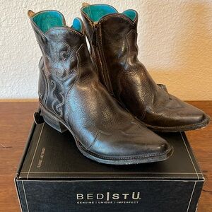 Bed Stu Black and Brown Ankle Boots Distressed Leather